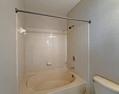124 Sw Peacock Boulevard - Photo Thumbnail 11