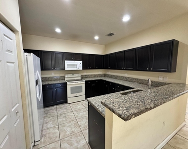 9136 Sw 227th Terrace - Photo Thumbnail 5
