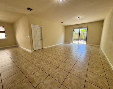 9136 Sw 227th Terrace - Photo Thumbnail 3