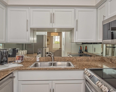 5225 N 24th Street - Photo Thumbnail 7