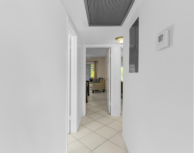 3028 Harwood D - Photo Thumbnail 11