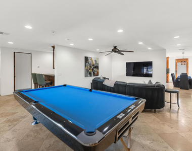 4209 E Weldon Avenue - Photo Thumbnail 3