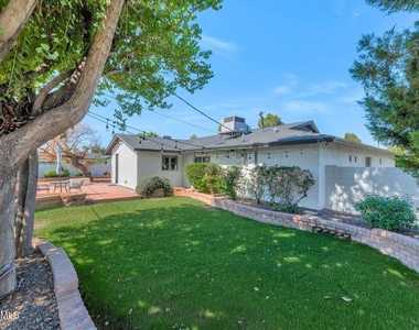 4209 E Weldon Avenue - Photo Thumbnail 22