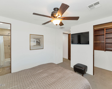 4209 E Weldon Avenue - Photo Thumbnail 17