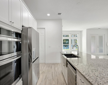 1791 Sw Effland Avenue - Photo Thumbnail 13