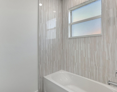 1791 Sw Effland Avenue - Photo Thumbnail 35