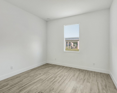 1791 Sw Effland Avenue - Photo Thumbnail 40