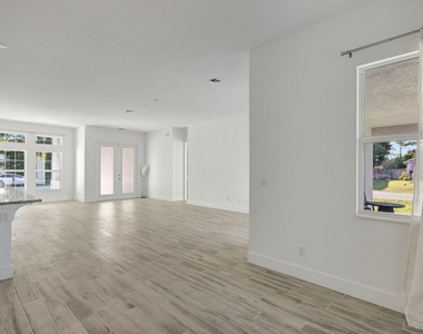 1791 Sw Effland Avenue - Photo Thumbnail 11