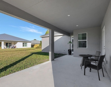 1791 Sw Effland Avenue - Photo Thumbnail 46