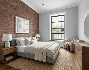 3 West 103rd Street - Photo Thumbnail 4