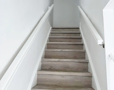 3920 Woodside Drive - Photo Thumbnail 11