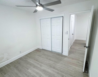 3920 Woodside Drive - Photo Thumbnail 21