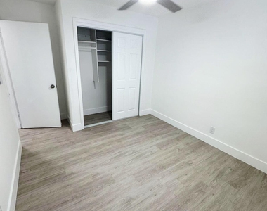 3920 Woodside Drive - Photo Thumbnail 20