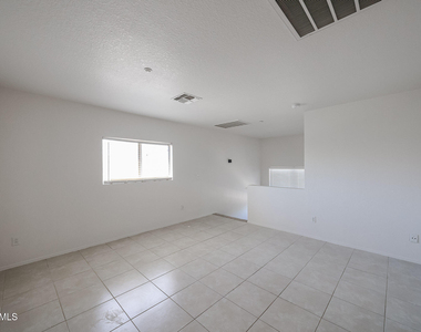 7500 E Deer Valley Road - Photo Thumbnail 26