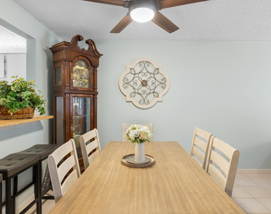 1270 Se Parkview Place - Photo Thumbnail 12