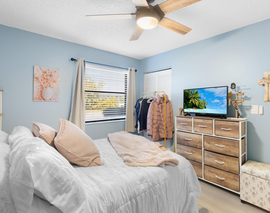 1270 Se Parkview Place - Photo Thumbnail 2