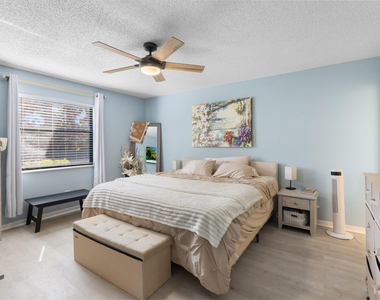 1270 Se Parkview Place - Photo Thumbnail 7