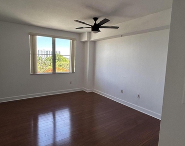 1830 Radius Drive - Photo Thumbnail 4