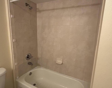 1830 Radius Drive - Photo Thumbnail 9
