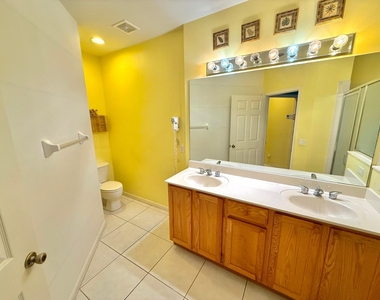 8247 Mulligan Circle - Photo Thumbnail 10
