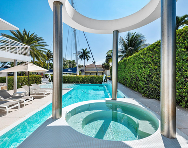 500 Isle Of Capri Drive - Photo Thumbnail 31
