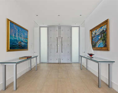 500 Isle Of Capri Drive - Photo Thumbnail 4
