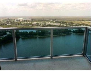 2641 N Flamingo Road - Photo Thumbnail 3