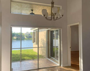856 Stanton Drive - Photo Thumbnail 3