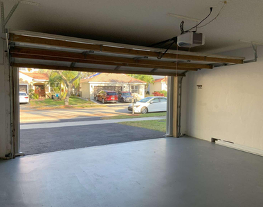 856 Stanton Drive - Photo Thumbnail 18