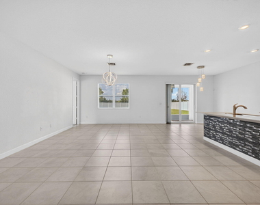 13275 Nw Copper Creek Drive - Photo Thumbnail 3