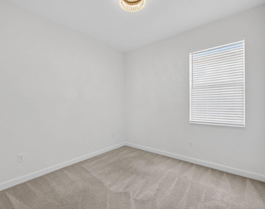 13275 Nw Copper Creek Drive - Photo Thumbnail 18