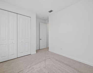 13275 Nw Copper Creek Drive - Photo Thumbnail 15
