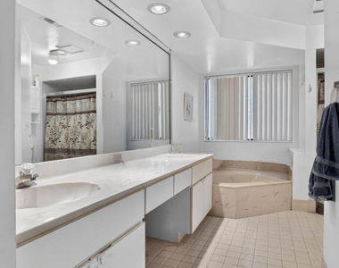 7690 Solimar Circle - Photo Thumbnail 18