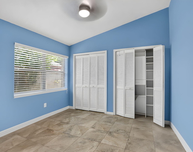 7690 Solimar Circle - Photo Thumbnail 23