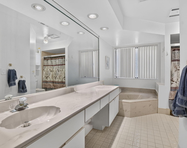 7690 Solimar Circle - Photo Thumbnail 17