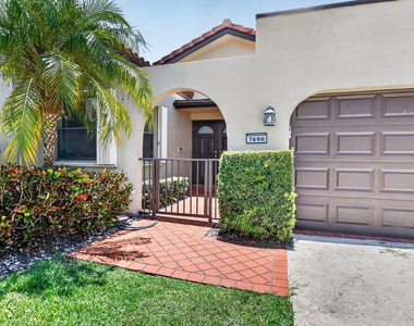 7690 Solimar Circle - Photo Thumbnail 3