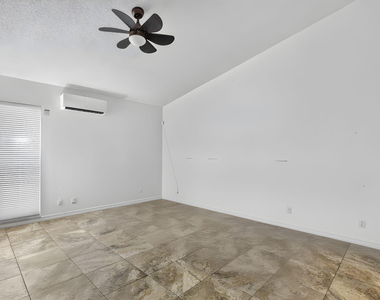 7690 Solimar Circle - Photo Thumbnail 14
