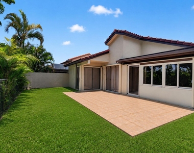 7690 Solimar Circle - Photo Thumbnail 29