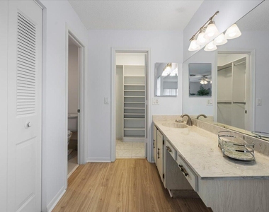 1031 Citrus Way - Photo Thumbnail 16