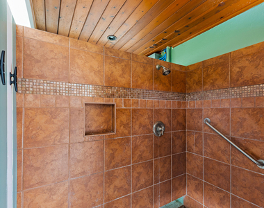 440 Jupiter Lane - Photo Thumbnail 25