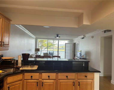 3150 N Course Lane - Photo Thumbnail 9