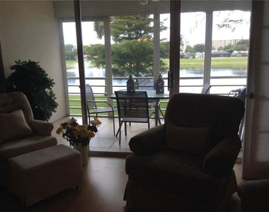 3150 N Course Lane - Photo Thumbnail 11