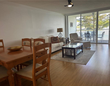 3150 N Course Lane - Photo Thumbnail 12