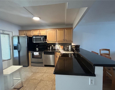 3150 N Course Lane - Photo Thumbnail 24