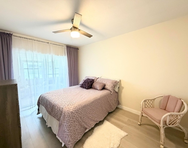 2880 Lake Osborne Drive - Photo Thumbnail 14