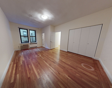 440 East 78th Street - Photo Thumbnail 5