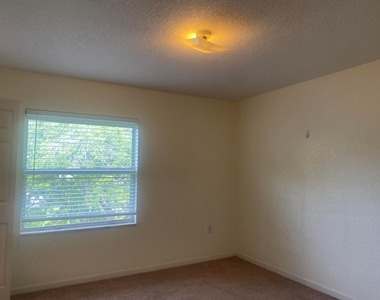 8214 Prestige Commons Drive - Photo Thumbnail 12