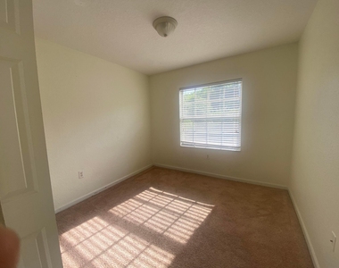 8214 Prestige Commons Drive - Photo Thumbnail 15
