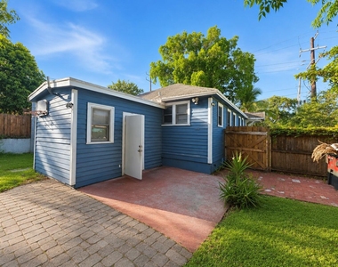 1736 7th Avenue N - Photo Thumbnail 2