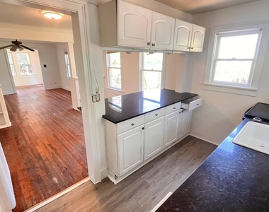 1736 7th Avenue N - Photo Thumbnail 5